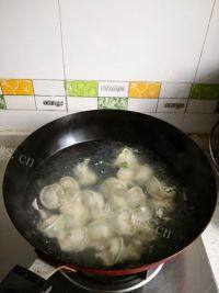 好吃的虾皮蛋汤饺做法图解3)
