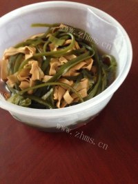 浓香地卤海带豆丝做法图解13)