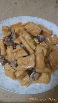 诱人的油豆腐烧肉