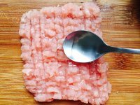 美味的胡萝卜瘦肉粥做法图解2)