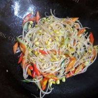 家常菜清炒黄豆芽