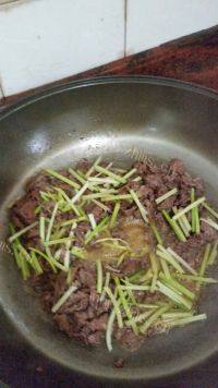 美味的沙茶牛肉做法图解5)