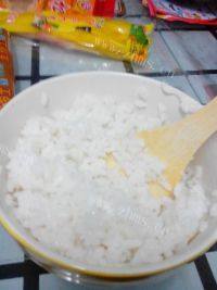 紫菜卷饭做法图解6)