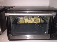 自制莲蓉蛋黄月饼做法图解7)