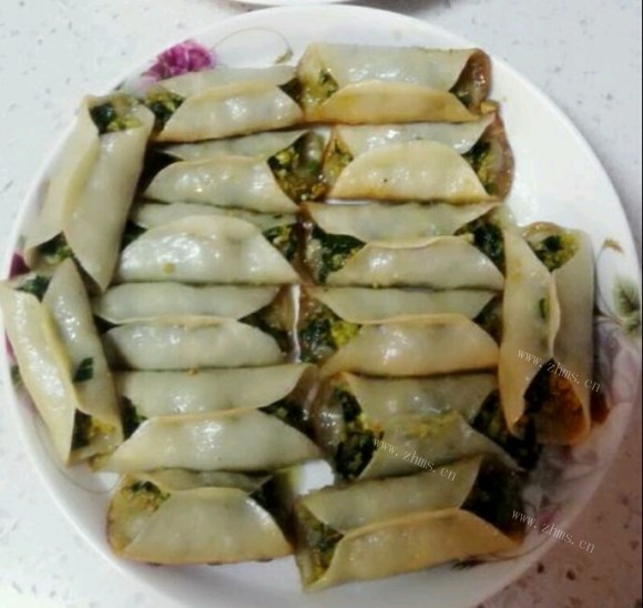 独特的韭菜鸡蛋锅贴