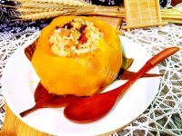 南瓜海鲜饭盅做法图解7)