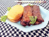 铁锅炖鱼贴饼子