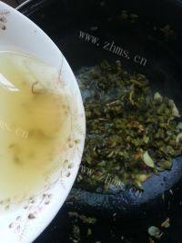 好吃的酸辣酸菜肉片做法图解6)