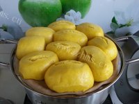 质嫩爽口的南瓜馒头做法图解7)