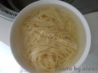 诱人的番茄肉酱意面做法图解16)