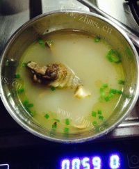 墨鱼鸡汤做法图解5)