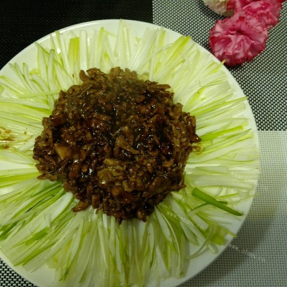 回味无穷的京酱肉丝