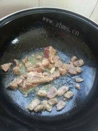 土豆烧羊腿肉（家常菜）做法图解2)