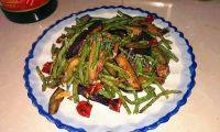 家常美食干煸豆角茄子做法图解6)