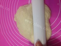 清炒牛肉青椒披萨做法图解2)