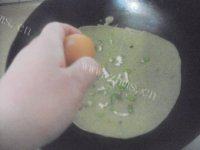 常吃不腻的煎饼果子做法图解7)