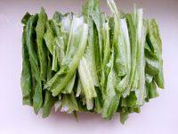 豆豉鲮鱼油麦菜做法图解2)