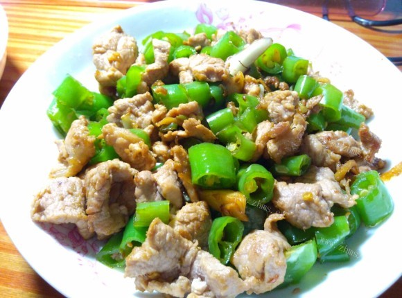 玉盘珍馐的尖椒炒肉