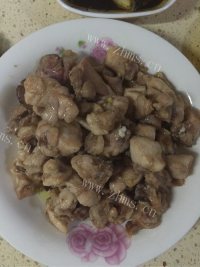 美味的鲜锅兔做法图解3)