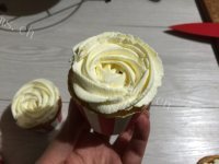 自制草莓纸杯蛋糕做法图解12)