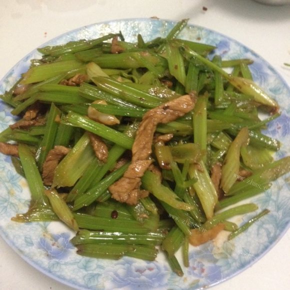 DIY芹菜炒肉