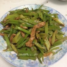 DIY芹菜炒肉