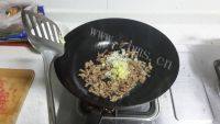 好吃的什锦炒饭做法图解7)
