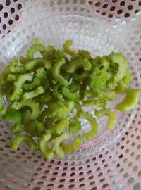 美味的蜜汁苦瓜做法图解5)