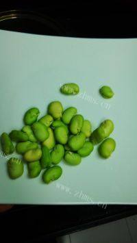 家常菜番茄炒虾仁做法图解3)