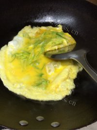 家常菜金针菇炒鸡蛋做法图解3)