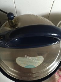 好吃的八宝蜜枣粽做法图解22)