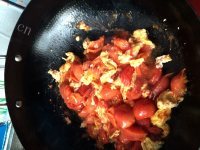 美味的西红柿鸡蛋煲仔饭的做法图解五