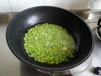 家常菜炒毛豆做法图解5)