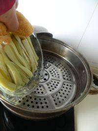 家常菜肉末蒸茄子做法图解7)