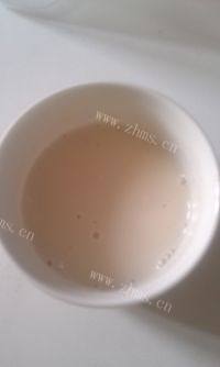 自己做的肉松面包卷做法图解2)