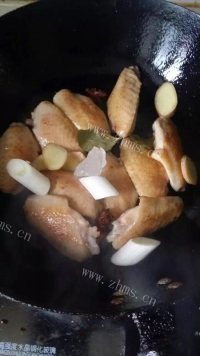 喷香的啤酒鸡翅做法图解3)