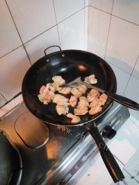 好吃的青椒炒肉做法图解4)