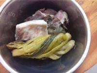 美味的酸菜肉包子做法图解1)