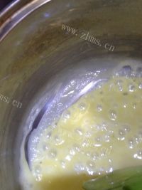 特色美食原味太妃糖做法图解4)