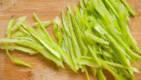 家常菜清炒茶树菇做法图解2)