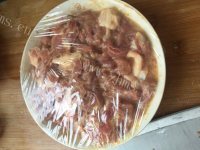 诱人的孜然牙签肉做法图解4)