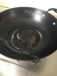 美味营养的西红柿牛腩做法图解7)