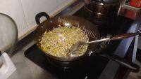 家常菜黄豆芽炖粉条做法图解5)
