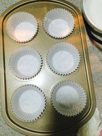 美味的葵花子小蛋糕做法图解7)