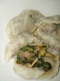 自制韭菜猪肉虾仁饺子做法图解7)