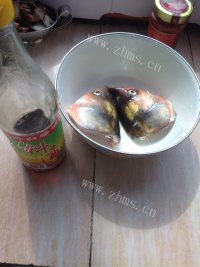 唇齿留香的剁椒鱼头做法图解4)