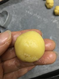 营养丰富的凤梨酥做法图解7)