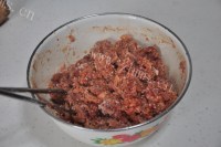 鲜香十足的陕西笼笼肉夹馍做法图解5)