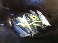 色味俱佳的香煎秋刀鱼做法图解5)