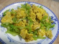 家常菜尖椒鸡蛋